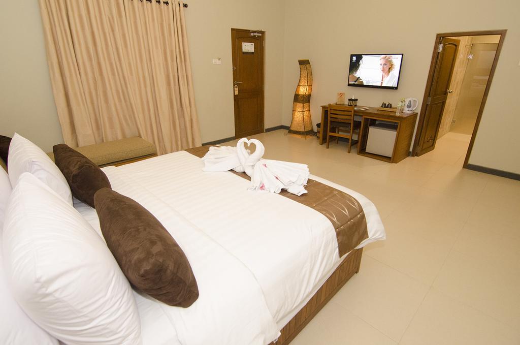 Syailendra Hotel Syariah Jepara Dış mekan fotoğraf